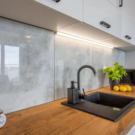 Apartment Tower 97 In Hervorragender Lage By Interhome *